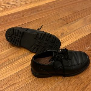 Boys Black Dress Shoes. Size 1.5. Skid-resistant sole.